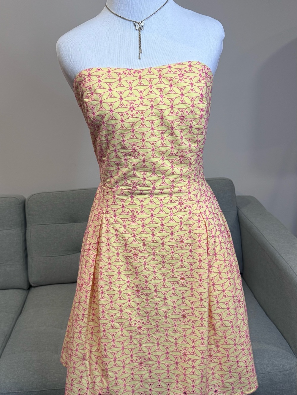 Ladies Lilly Pulitzer Strapless Yellow Dress with Pink Geometric Print